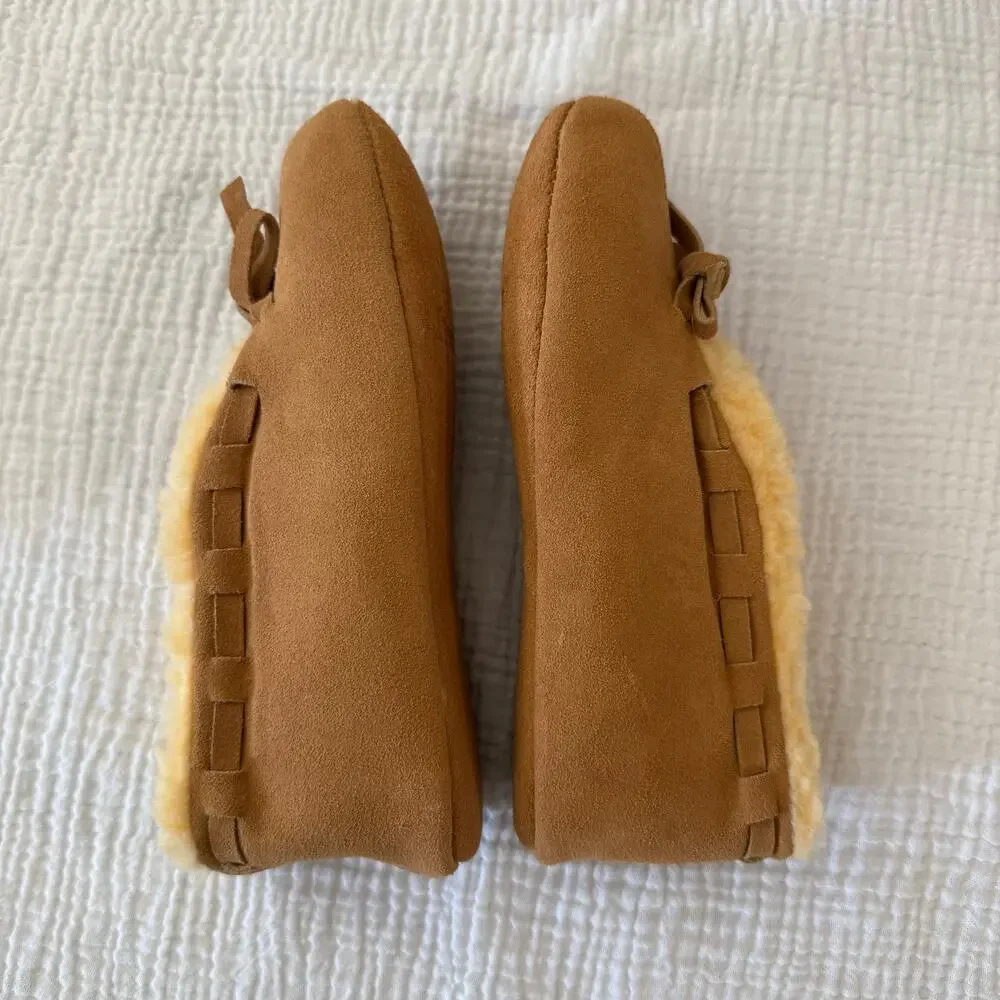 Firesiders Slippers Size Youth 4.5 or Women’s 6N Leather Fleece Lined Moccasin